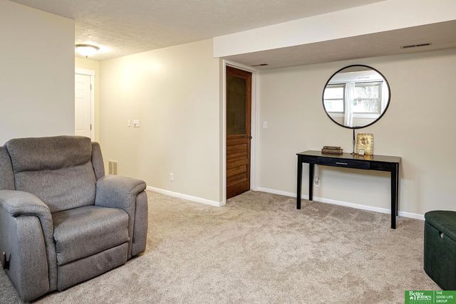 2306 S 119th Court, Omaha, NE 68144