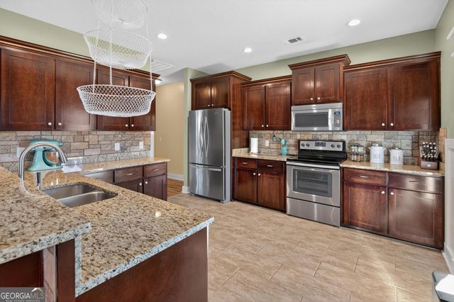 402 Jacob Court, Statesboro, GA 30461