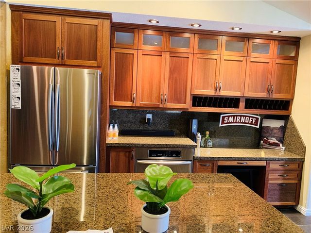 6354 Whippoorwill, Las Vegas, NV 89103