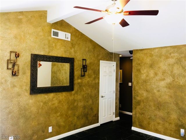 6354 Whippoorwill, Las Vegas, NV 89103