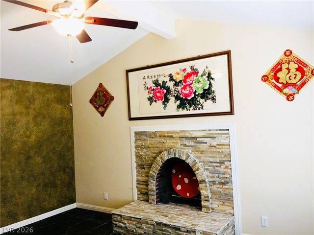 6354 Whippoorwill, Las Vegas, NV 89103