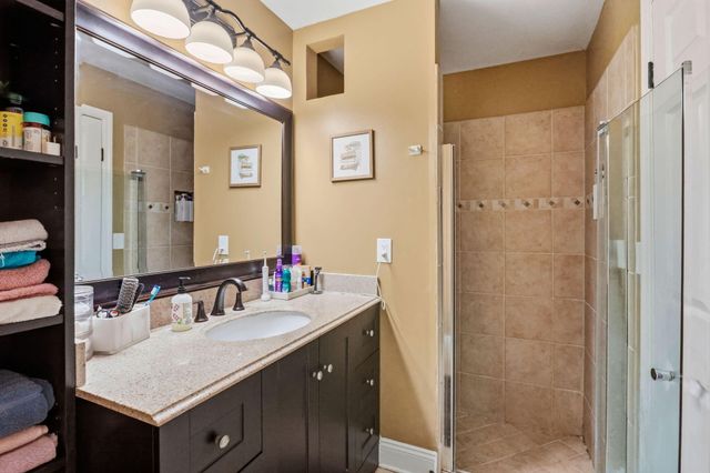 204 Meadows Drive, Boynton Beach, FL 33436