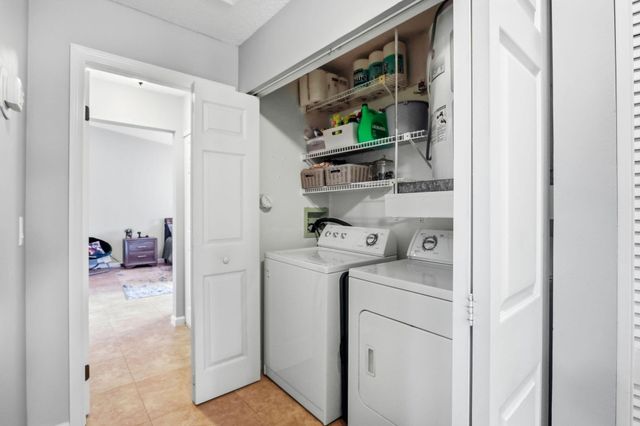 204 Meadows Drive, Boynton Beach, FL 33436