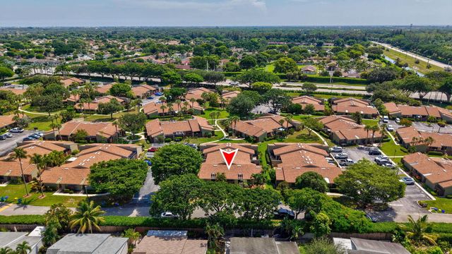 204 Meadows Drive, Boynton Beach, FL 33436