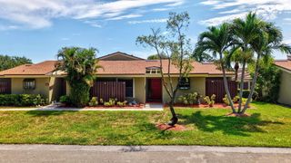 204 Meadows Drive, Boynton Beach, FL 33436