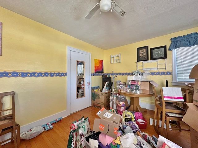 301 8th St NW, Minot, ND 58703