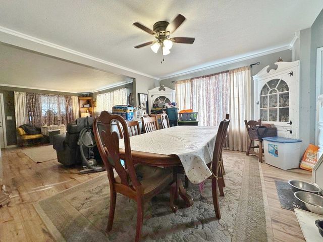 301 8th St NW, Minot, ND 58703