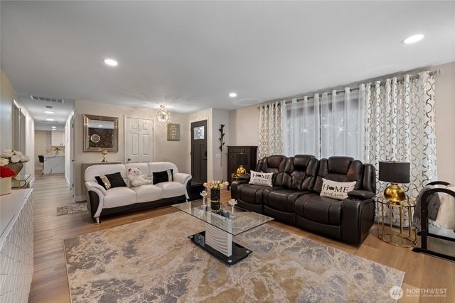 4407 62nd Street NW, Gig Harbor, WA 98335