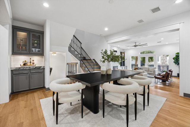 6406 Rodrigo Street B, Houston, TX 77007
