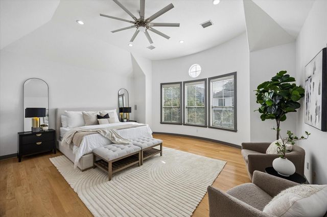 6406 Rodrigo Street B, Houston, TX 77007