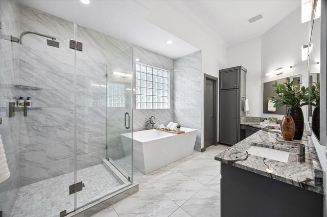6406 Rodrigo Street B, Houston, TX 77007