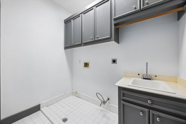 6406 Rodrigo Street B, Houston, TX 77007
