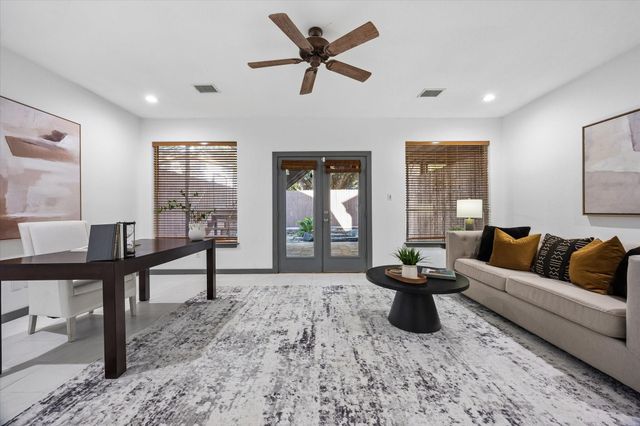 6406 Rodrigo Street B, Houston, TX 77007
