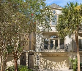 6406 Rodrigo Street B, Houston, TX 77007