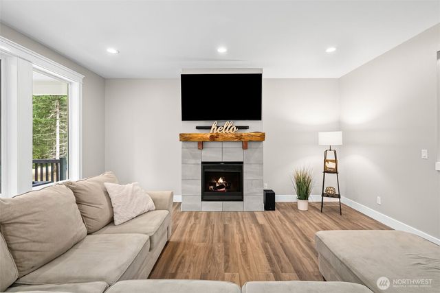 621 Tiedman Road NW, Lakebay, WA 98349