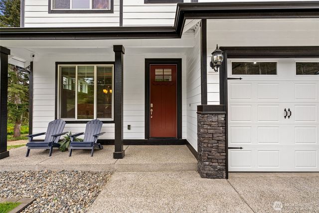 621 Tiedman Road NW, Lakebay, WA 98349