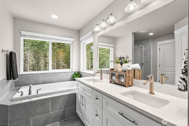 621 Tiedman Road NW, Lakebay, WA 98349