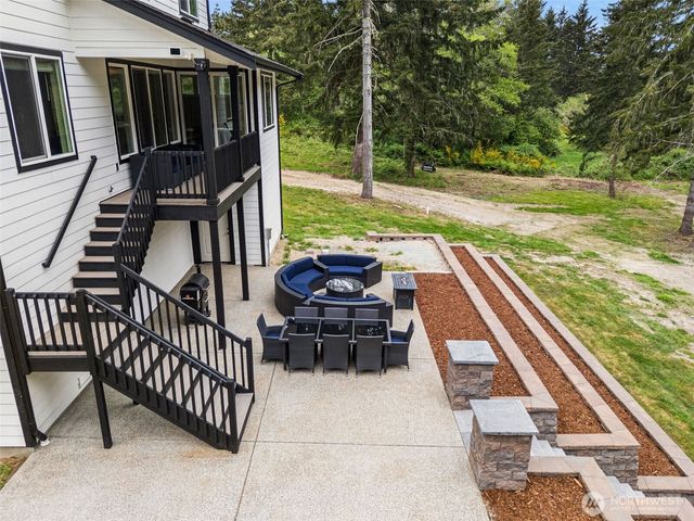 621 Tiedman Road NW, Lakebay, WA 98349