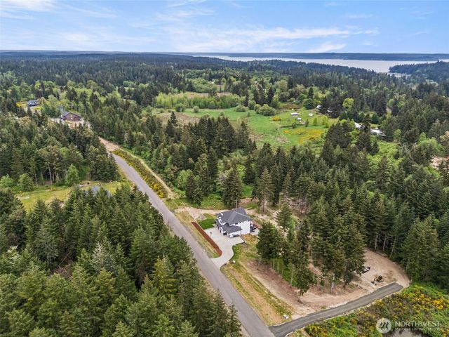 621 Tiedman Road NW, Lakebay, WA 98349