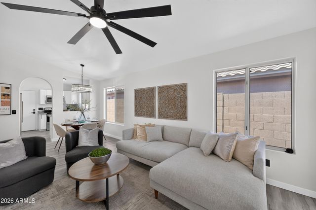 4834 W KERRY Lane, Glendale, AZ 85308