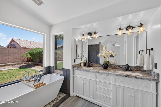 4834 W KERRY Lane, Glendale, AZ 85308