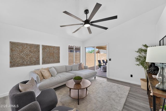 4834 W KERRY Lane, Glendale, AZ 85308