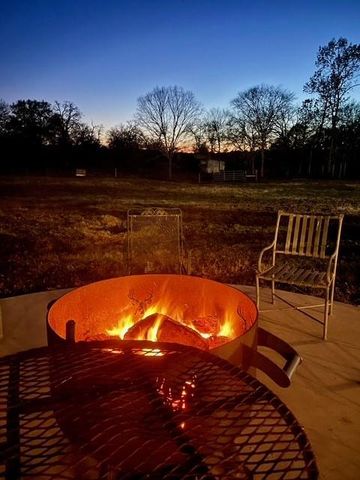 8112 County Road 146, Bedias, TX 77831