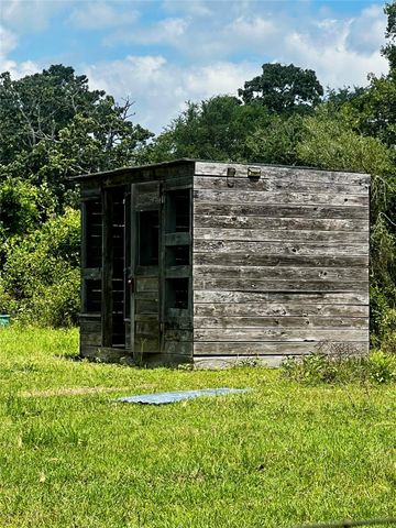 8112 County Road 146, Bedias, TX 77831
