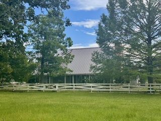 8112 County Road 146, Bedias, TX 77831