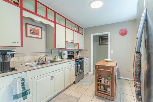 1645 HUNTINGTON STREET, Lakeland, FL 33801