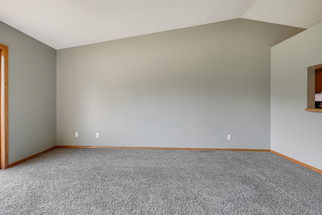 11139 Edgewood Circle N, Champlin, MN 55316