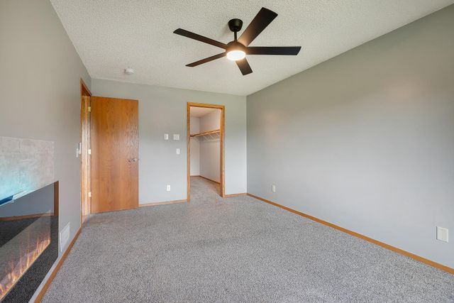 11139 Edgewood Circle N, Champlin, MN 55316