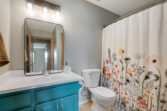 11139 Edgewood Circle N, Champlin, MN 55316