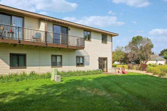 11139 Edgewood Circle N, Champlin, MN 55316