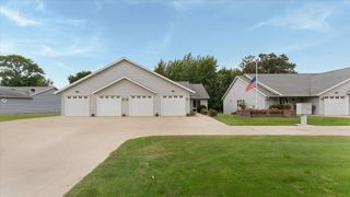 820 N Mckay Avenue NE, Alexandria, MN 56308