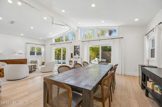 121 32ND Avenue S, Jacksonville Beach, FL 32250