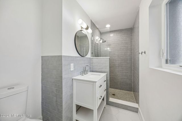 121 32ND Avenue S, Jacksonville Beach, FL 32250