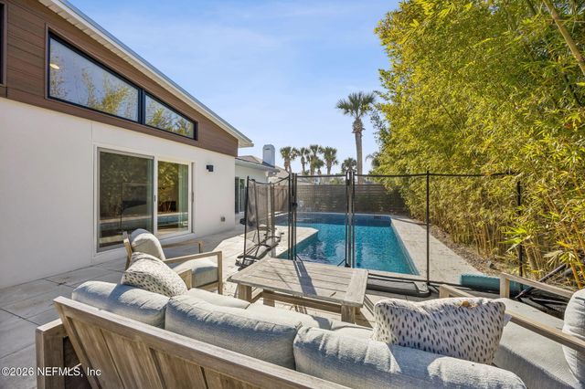 121 32ND Avenue S, Jacksonville Beach, FL 32250