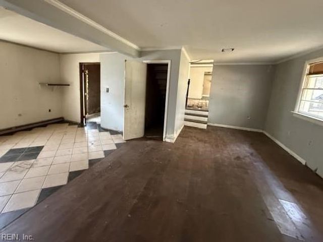 939 Coachpoint RD, Hartfield, VA 23071