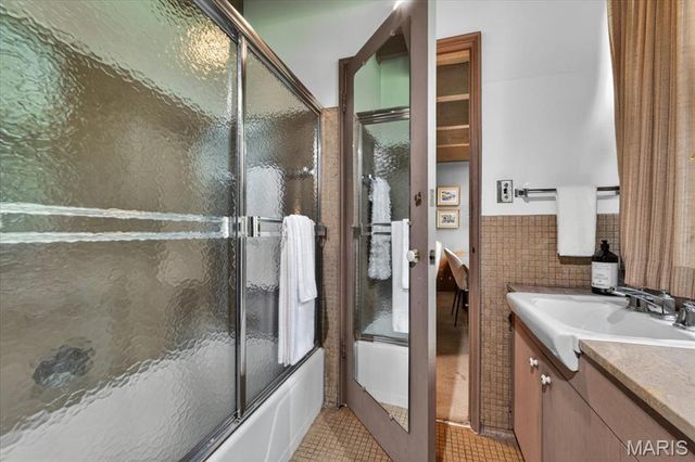 50 Creekwood Lane, St Louis, MO 63124