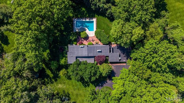 50 Creekwood Lane, St Louis, MO 63124