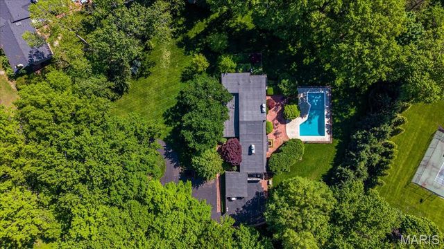 50 Creekwood Lane, St Louis, MO 63124