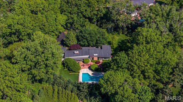 50 Creekwood Lane, St Louis, MO 63124