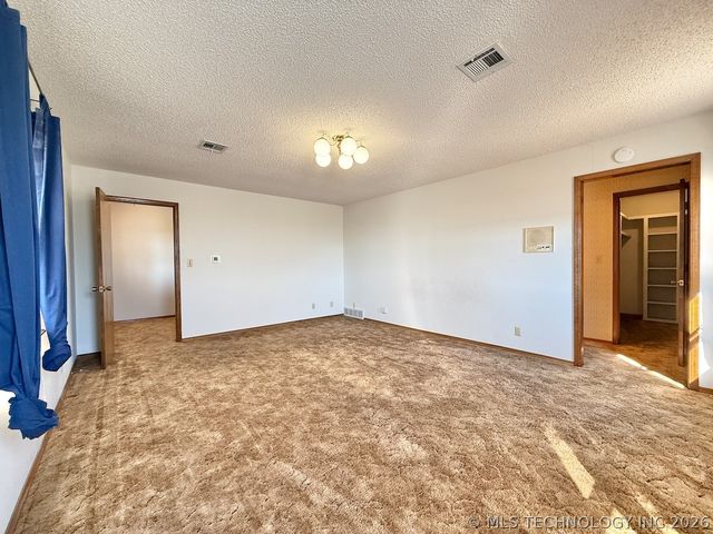 401421 W 1970 Drive, Bartlesville, OK 74006