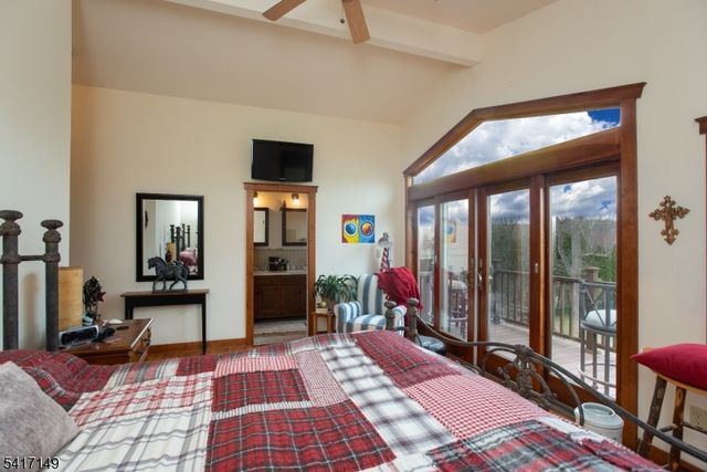 4 Greenbrier Rd, Green Brook Twp., NJ 08812