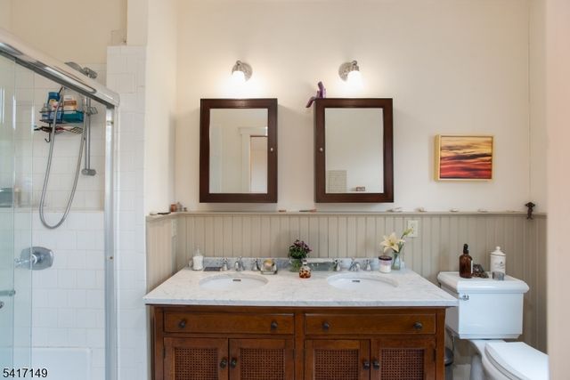 4 Greenbrier Rd, Green Brook Twp., NJ 08812