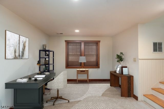 4 Greenbrier Rd, Green Brook Twp., NJ 08812