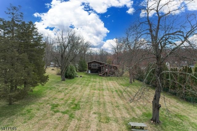 4 Greenbrier Rd, Green Brook Twp., NJ 08812