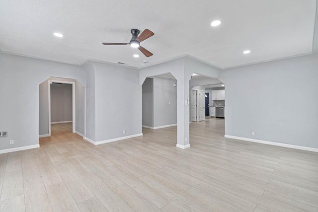 934 W Terrace Avenue, Fresno, CA 93705