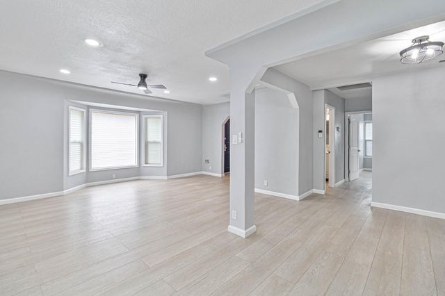 934 W Terrace Avenue, Fresno, CA 93705